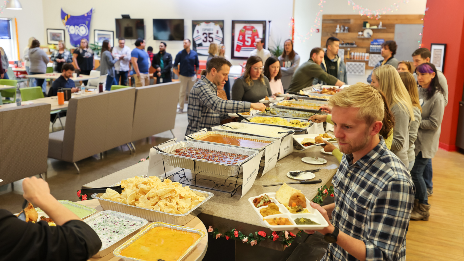 10 Must-Have Products for Your Office Lunchroom