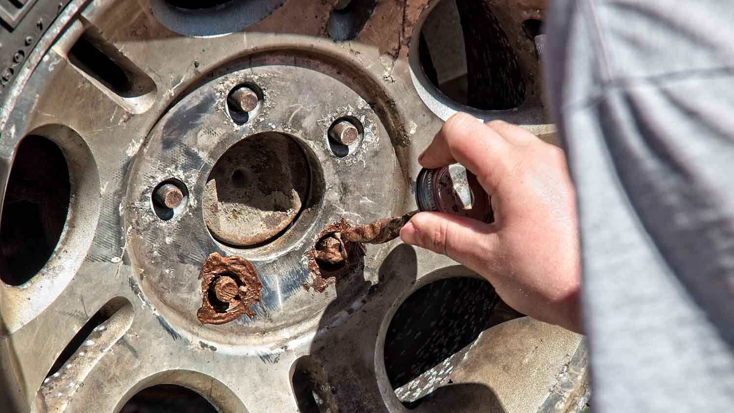 How Does an Anti-Seize Compound Work?