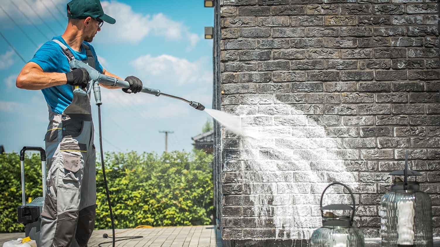 How to Choose the Best Pressure Washer for Your Business