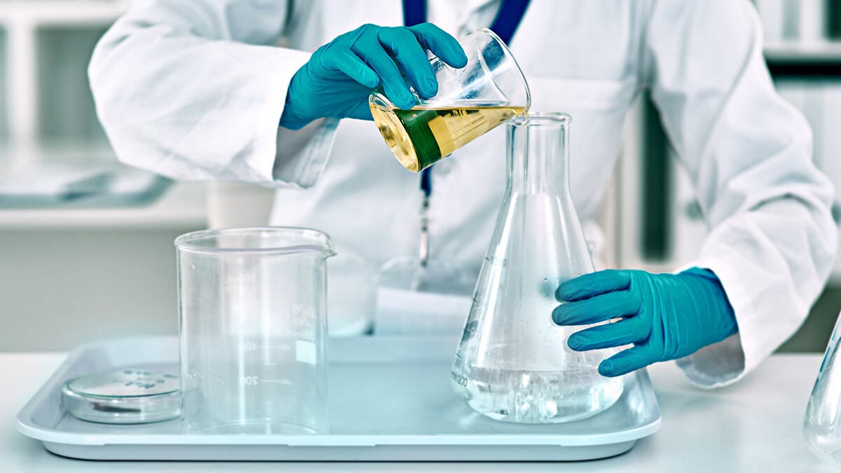 How to Choose Chemical-Resistant Gloves by Chemical Type