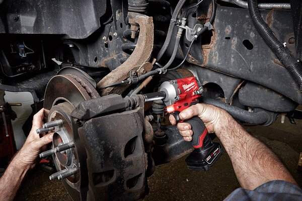 M12 FUEL 3/8" Stubby Impact Wrench