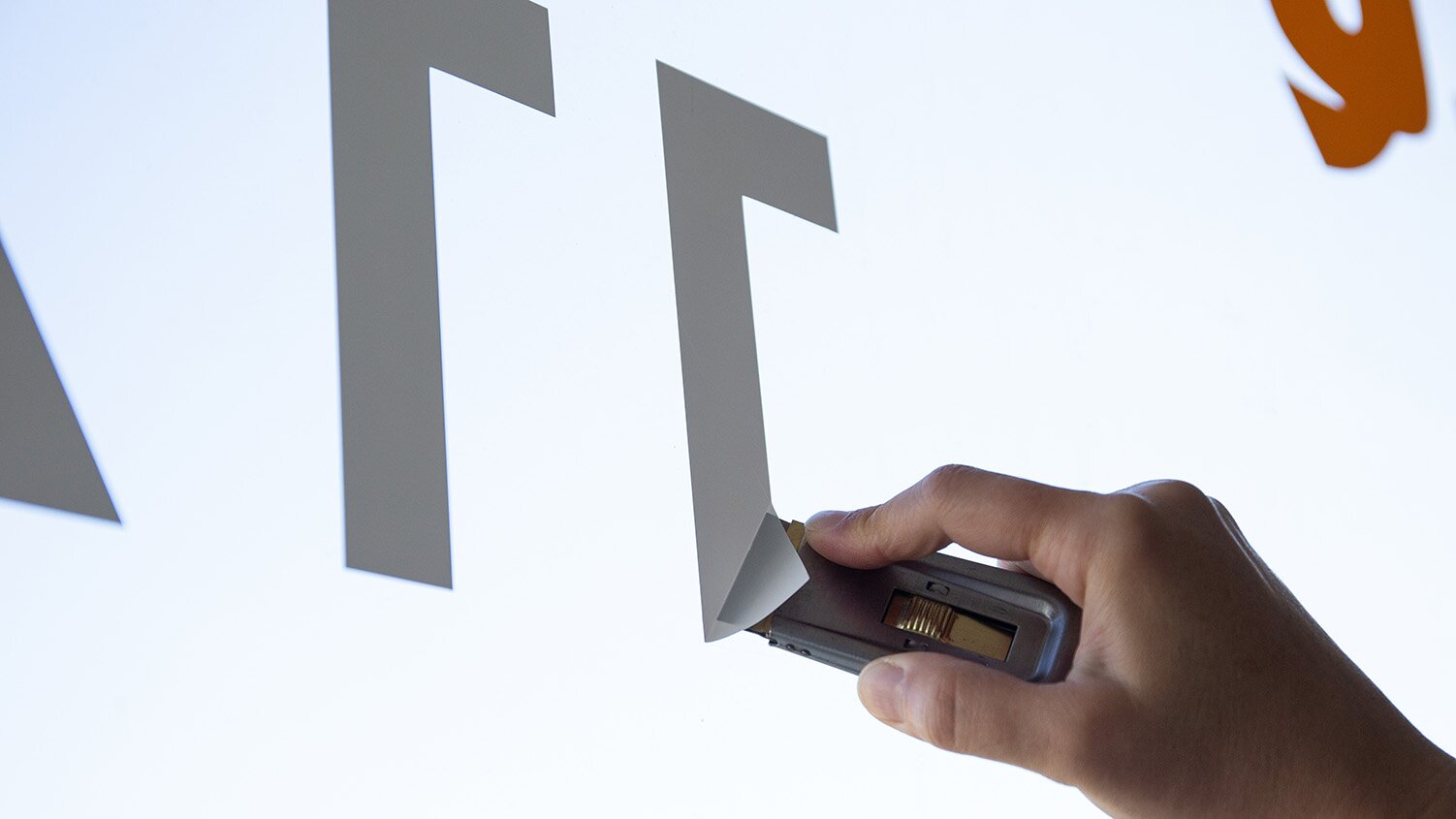 How to Remove Stickers from Glass