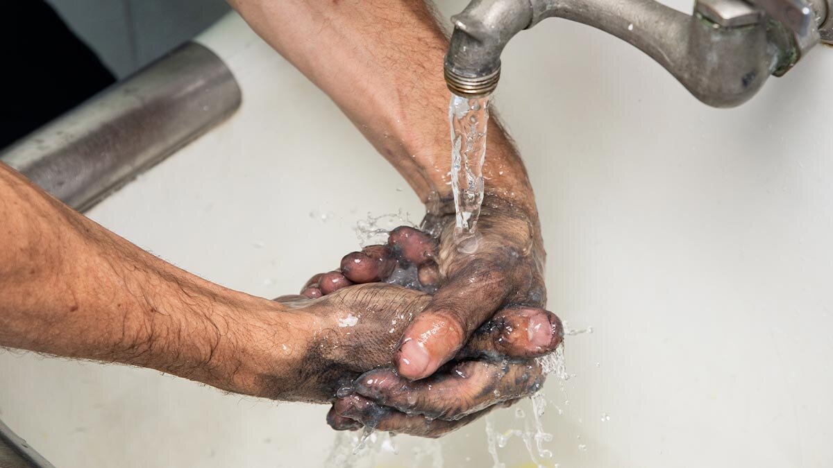 3 Tips for Choosing Soaps & Sanitizers for Your Business