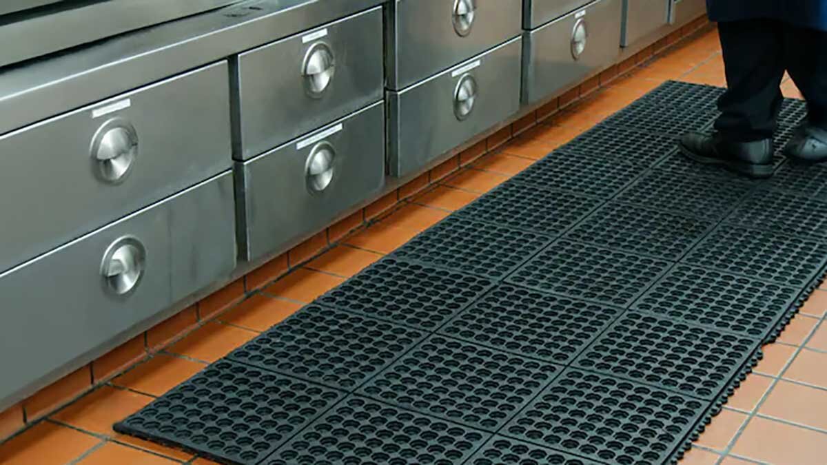 7 Tips for Preventing Slips and Falls in Foodservice Environments