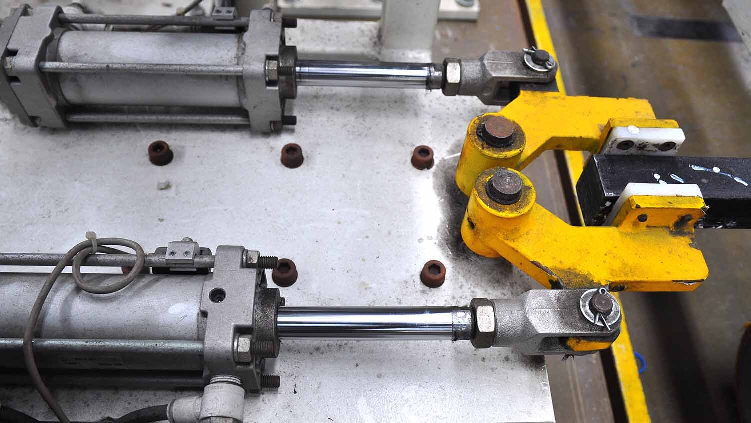 Understanding and Working with Air Cylinders