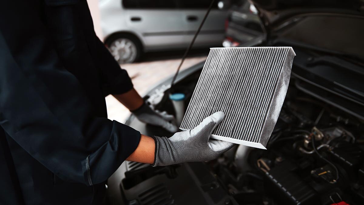 A Business Owner’s Guide to Automotive Air Filter Maintenance