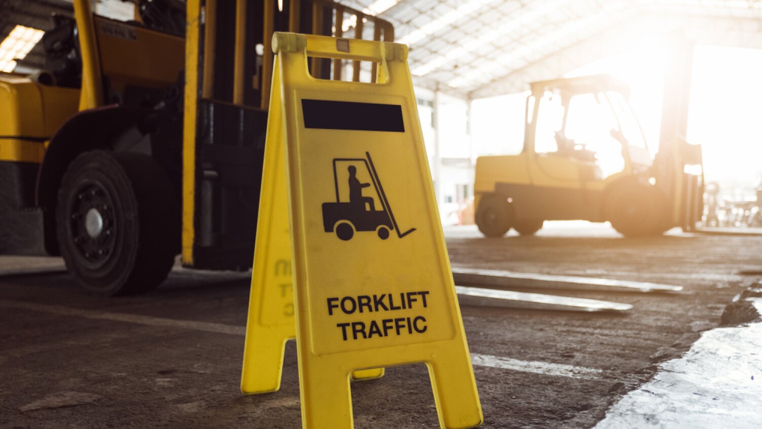 7 Essential Tips for Ensuring Forklift Safety in Your Business