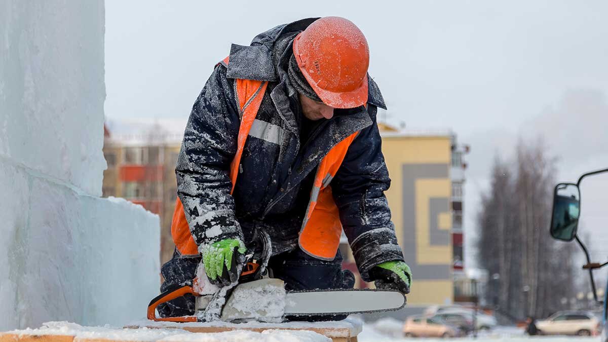  Best Winter Work Gloves for Outdoor Jobs