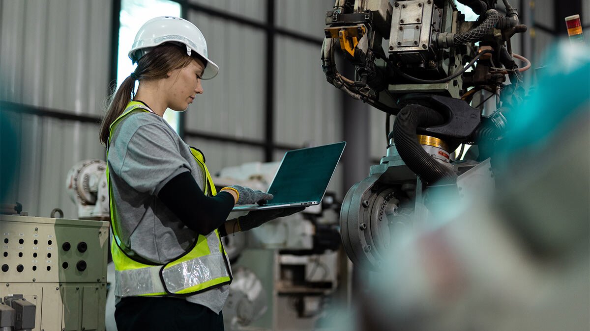 Digital Twins for Manufacturers: A Guide for Mid-Size Teams