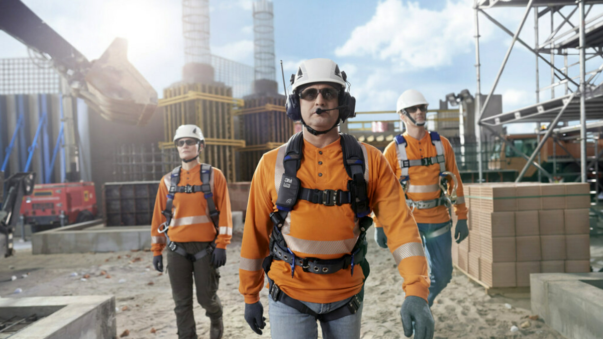 Choosing the Right Full-Body Harness for Your PPE Protection