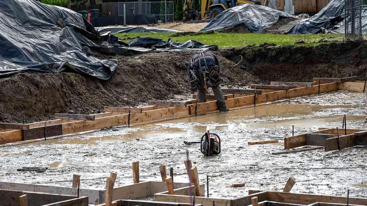 Jobsite Flooding and Wet Condition Hazards for Small Business Owners