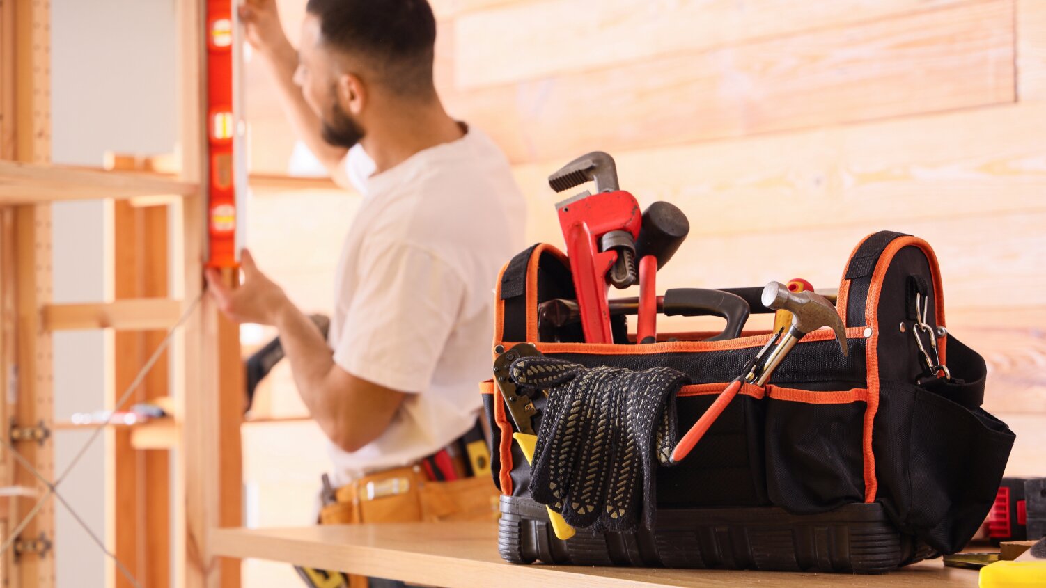 How to Select the Right Tool Bag for Your Business