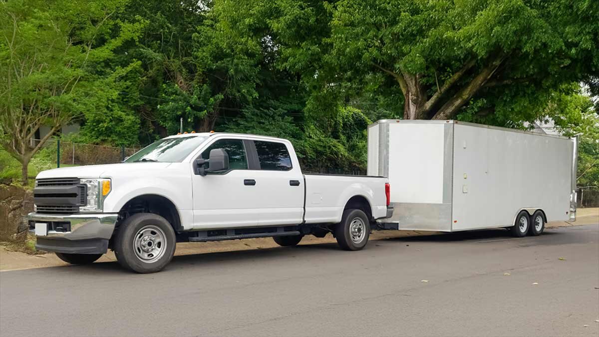 Towing and Trailer Safety Tips for Mobile Contractors