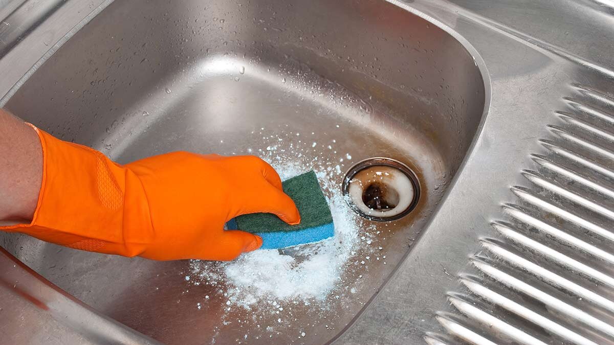 How to Clean a Stainless Steel Sink