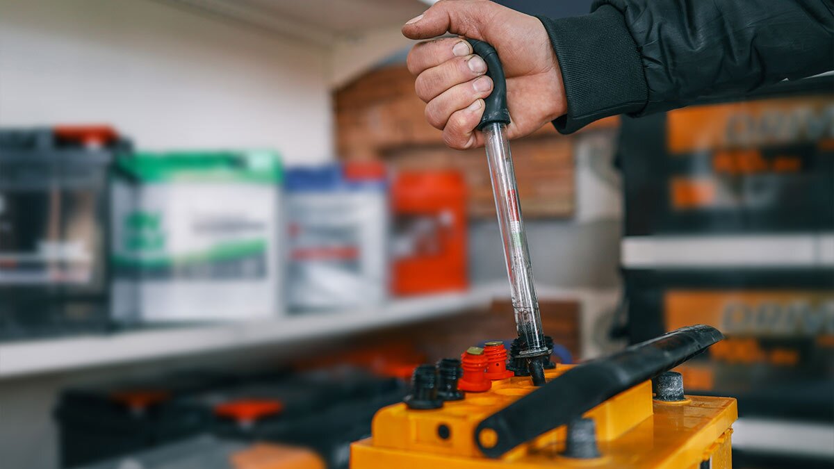 Hydrometer Guide: How to Test Automotive Batteries
