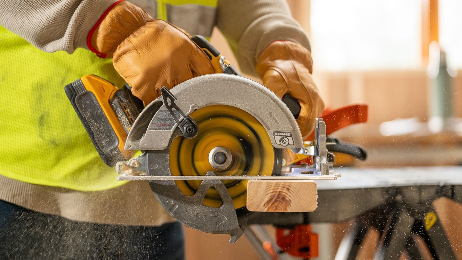 A Guide to Cordless Tools for Small Business Owners