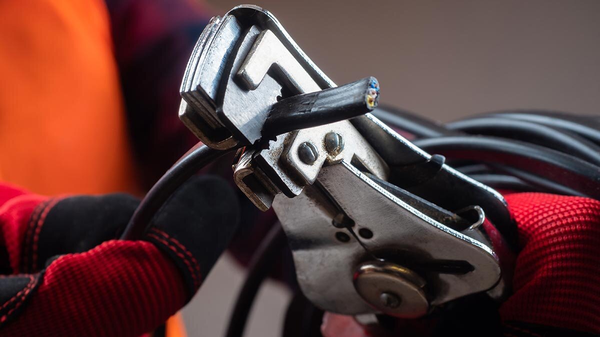 Automotive Crimps & Crimping Tools