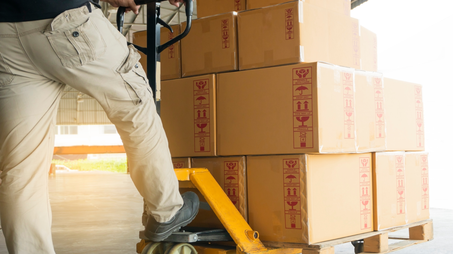 How to Choose the Right Pallet Jack for Your Business