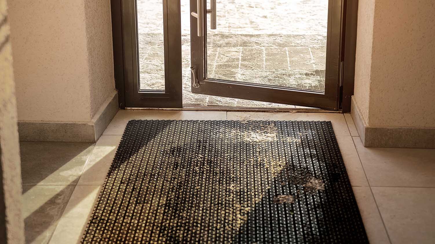 How to Choose a Commercial Entrance Mat for Your Business