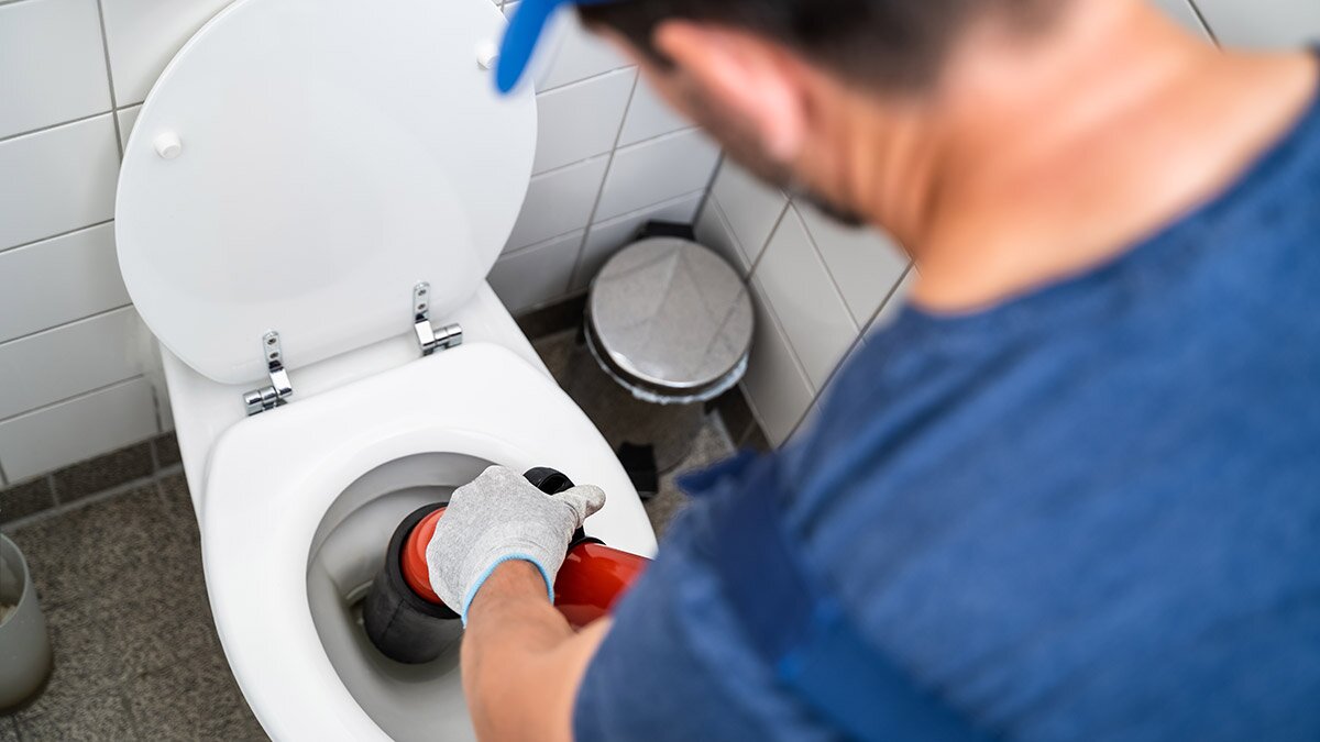 5 Common Toilet Problems and How to Fix Them