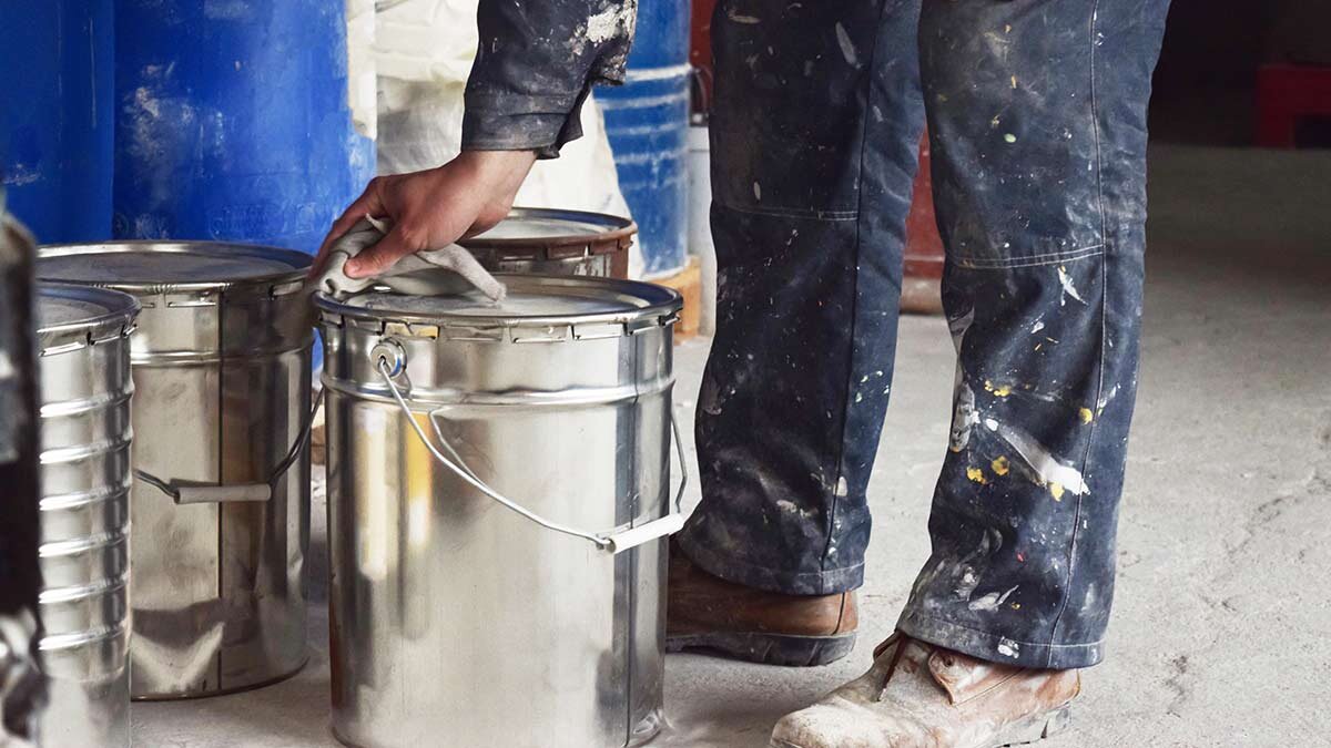 How to Store and Dispose of Paint Safely and Responsibly