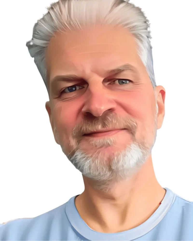 Portrait of Alex Makarski, Co-Founder and CEO at GRM
