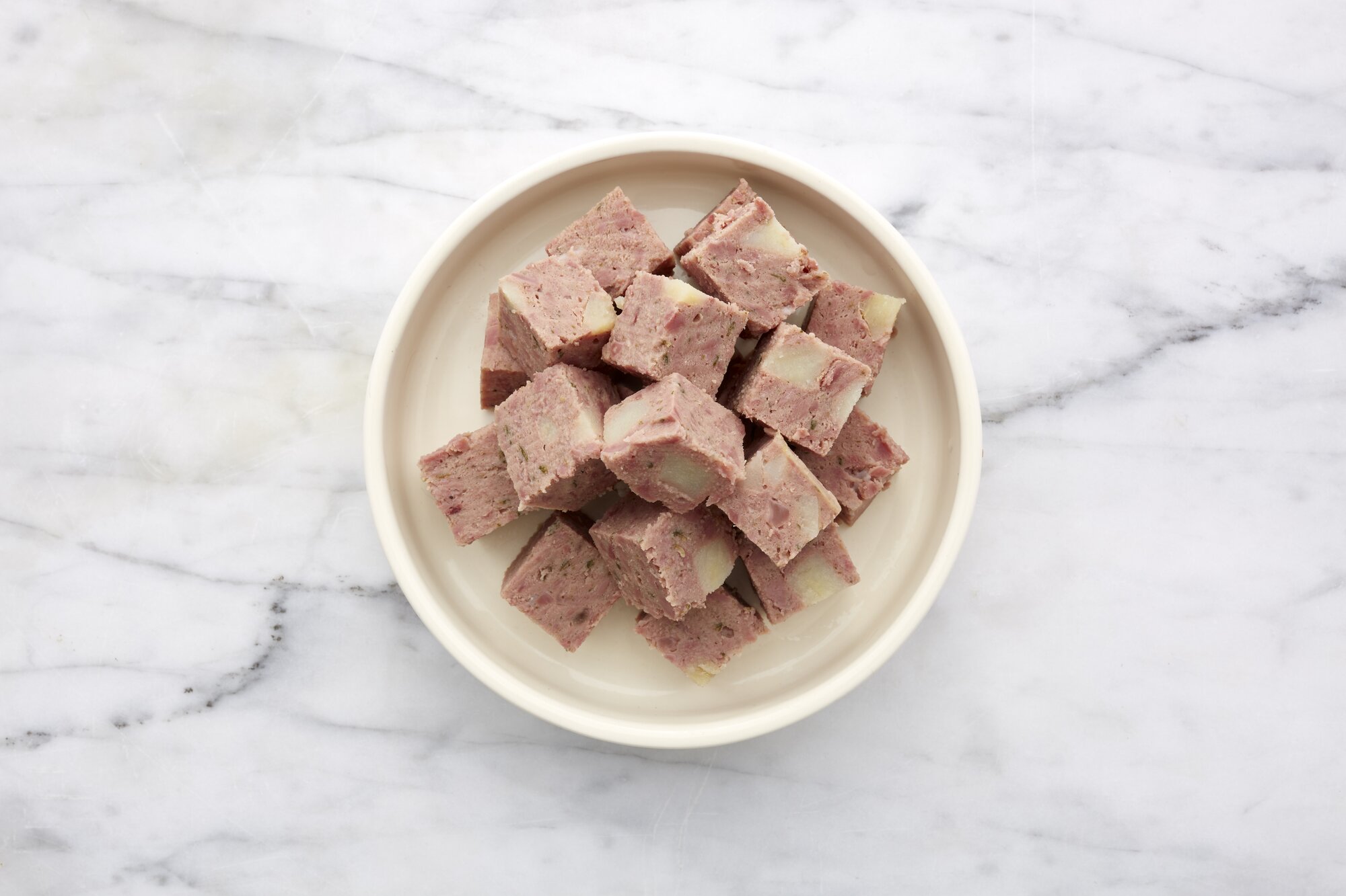 Bowl image of Freshpet grain free chicken recipe with potato & spinach