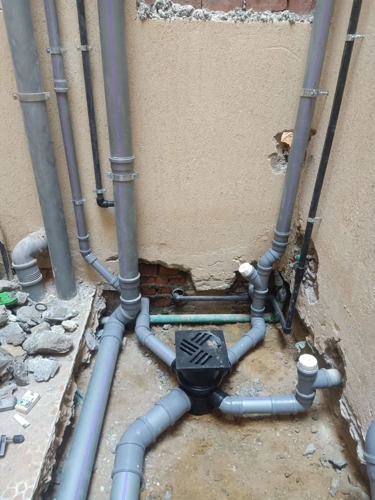Drainage pipes and catch basin installation