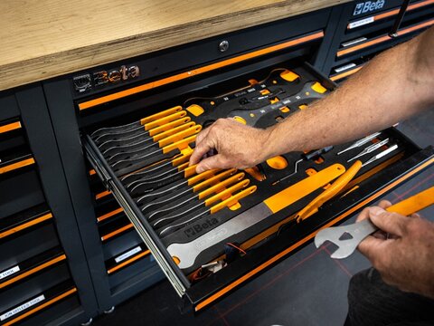 Workplace design with Beta