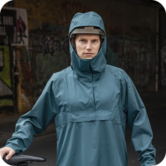 Regenjas van het merk Vaude uit het PENDLR assortiment
