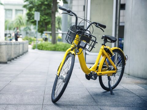 Cycling combined with smart cycling accessories