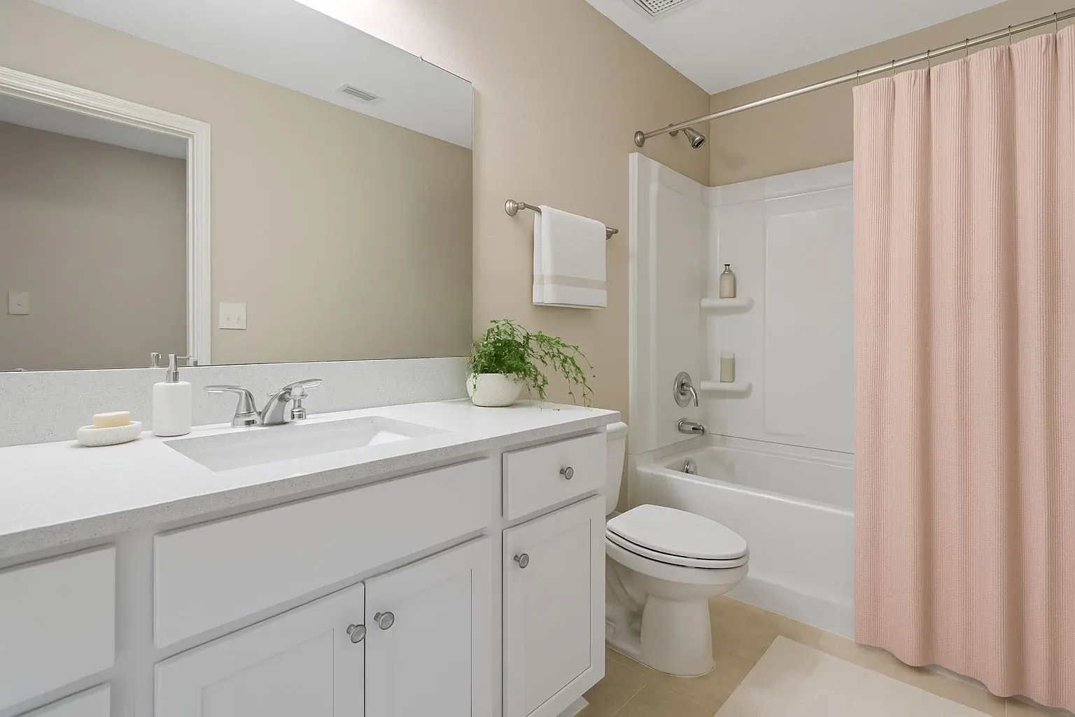 Island Walk Bathroom