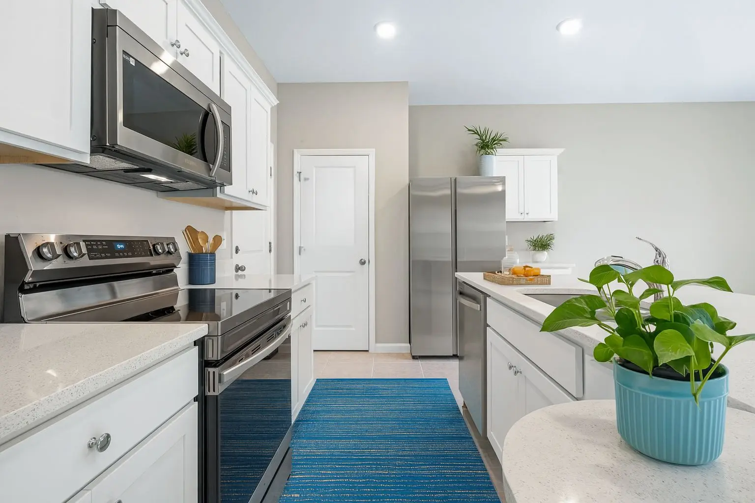 Island Walk Kitchen