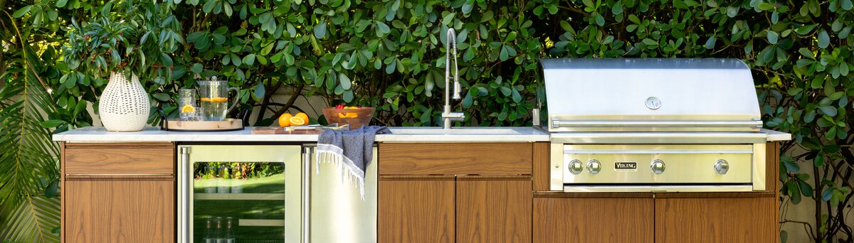 Robert Bell Outdoor Kitchen  Design
