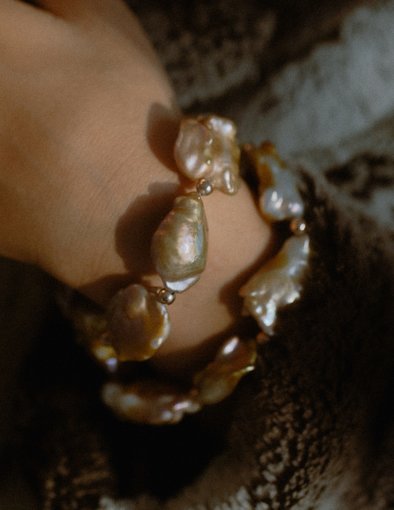 Lavish Champagne Gold Pearl Baroque Bracelet