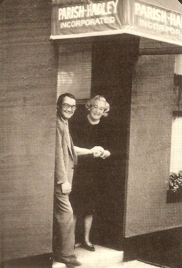 Albert Hadley & Sister Parish at their headquarters