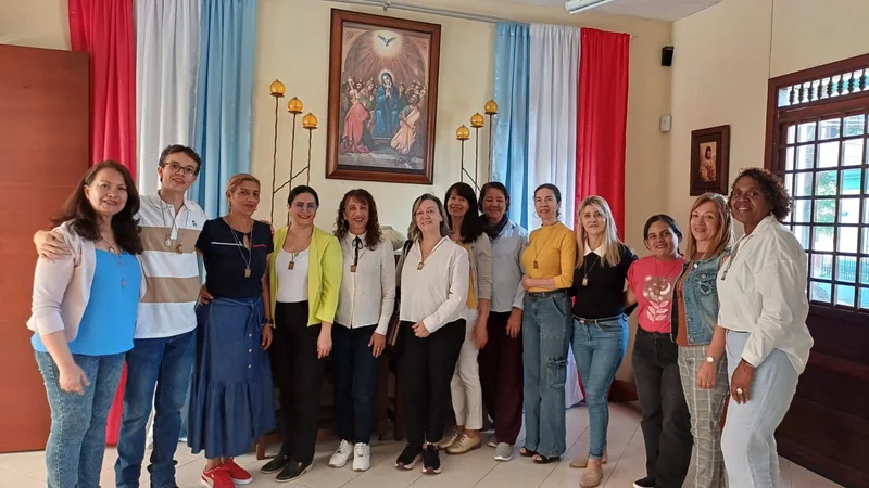 M. ADORACIÓN E INTERCESIÓN