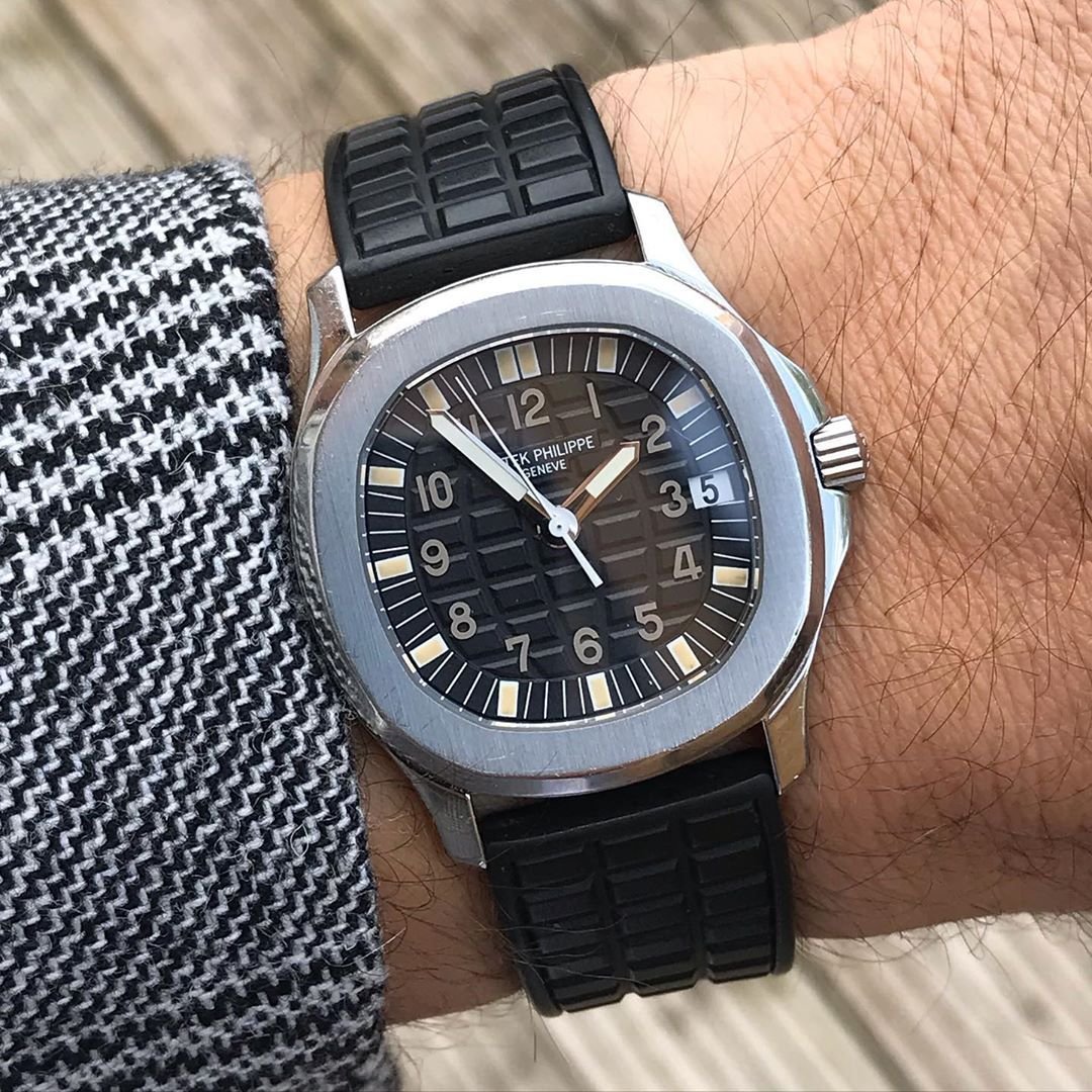 patek aquanaut travel time on wrist