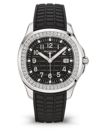 patek aquanaut travel time on wrist