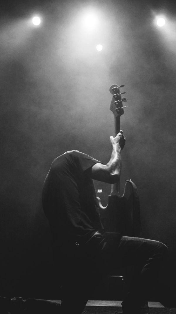 Learn from the Legends: Tips for a Stellar Live Concert Experience