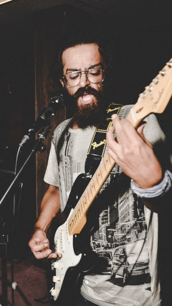 Tips to Take Pro Band Photos: Elevate Your Music Group's Visuals