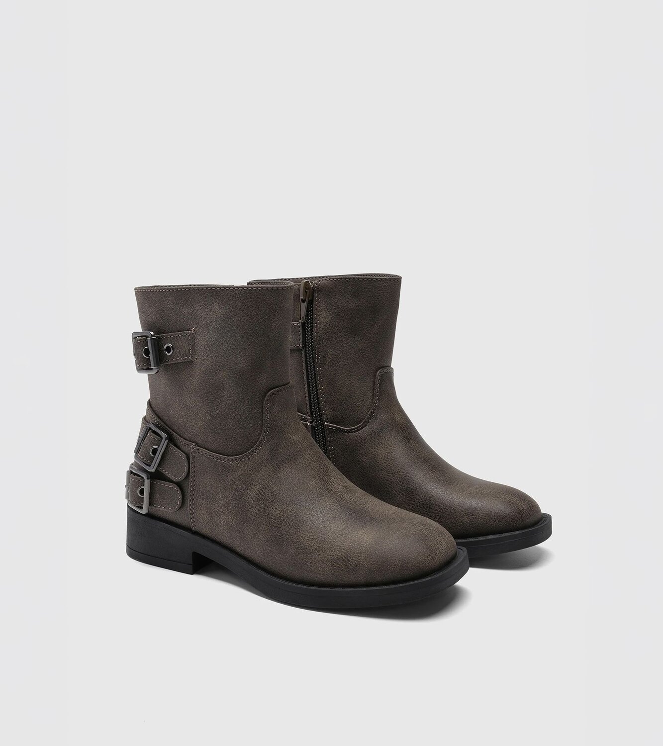 Girls' Shoes