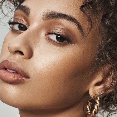 Model Full Face Makeup Face