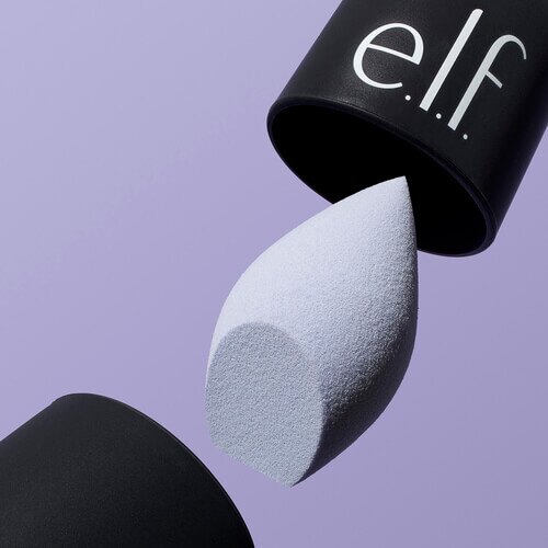 Makeup sponge and sponge holder