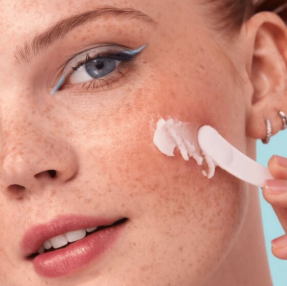 Applying Your Skincare