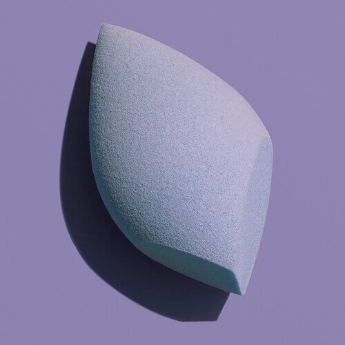Sculpting makeup sponge