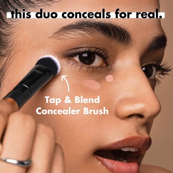 Application of Soft Glam Brightening Corrector