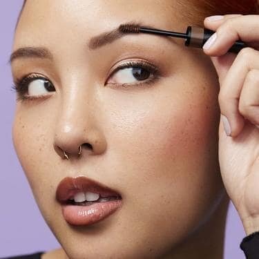 90's Eyebrow Look