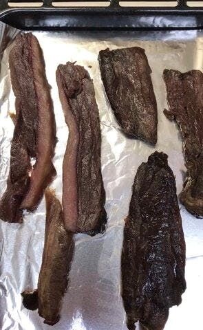 どちらでつくったものも、冷めたら保存容器に乾燥剤と一緒にいれて冷蔵庫に。繰り返しになりますがどちらも塩分を加えていないので、長期保存はできません。早めに食べ切ってくださいね。