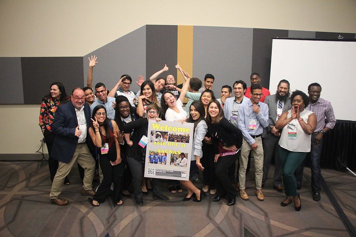 Group photo of people at SACNAS in 2018.